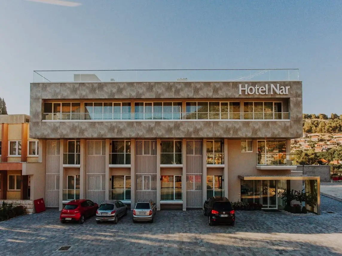 Hotel Nar